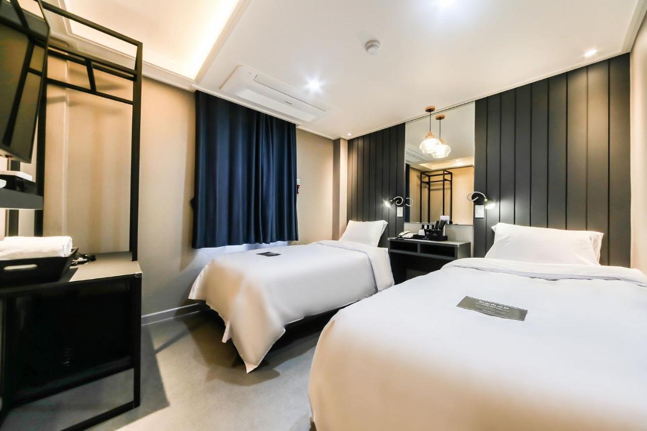 Hotel On Changwon Exterior foto