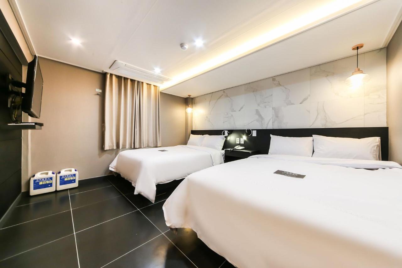 Hotel On Changwon Exterior foto